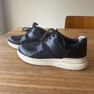Black and Cream Women’s Everlane Sneaks